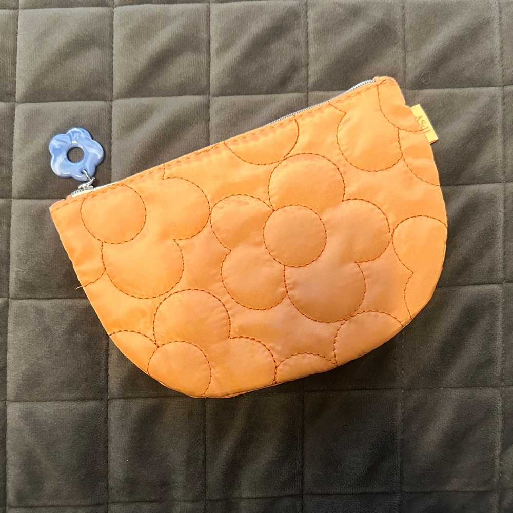 New!! 5/25🔥Ipsy cosmetic bag